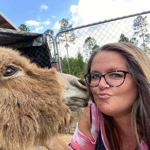 Meet your Posher, Shelly